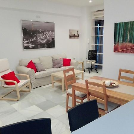 Centrico Apartamento Con Patio Privado Sevilla Eksteriør bilde