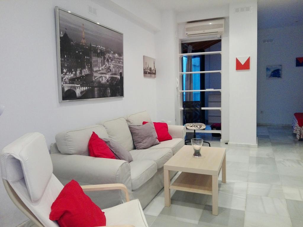 Centrico Apartamento Con Patio Privado Sevilla Eksteriør bilde