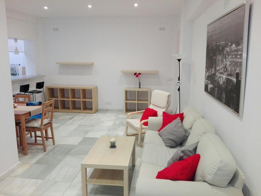 Centrico Apartamento Con Patio Privado Sevilla Eksteriør bilde