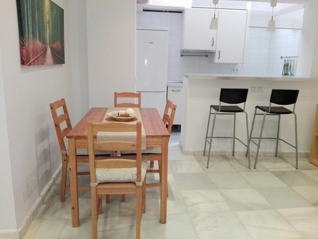 Centrico Apartamento Con Patio Privado Sevilla Eksteriør bilde